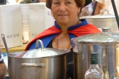 110ans-halles-narbonne-bourride-anguilles-22-sept-2011-07