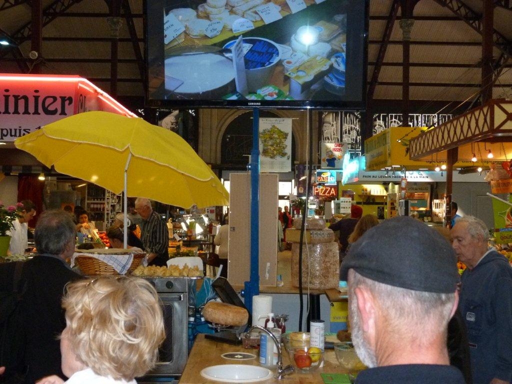 halles_de_narbonne_animation_fromage_bethmale_bamalou_reblochon_laine_gandolf_haloir_oules_18-04-201303