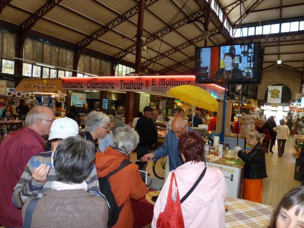 halles_de_narbonne_animation_fromage_bethmale_bamalou_reblochon_laine_gandolf_haloir_oules_18-04-201308