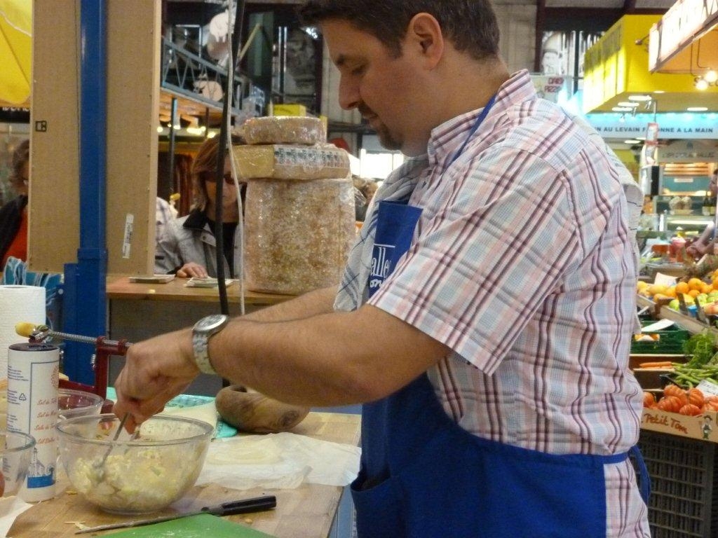 halles_de_narbonne_animation_fromage_bethmale_bamalou_reblochon_laine_gandolf_haloir_oules_18-04-201317