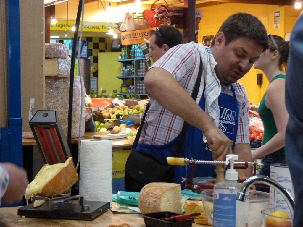 halles_de_narbonne_animation_fromage_bethmale_bamalou_reblochon_laine_gandolf_haloir_oules_18-04-201322