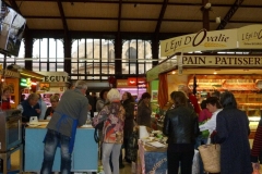 halles_de_narbonne_animation_fromage_roquefort_papillon_bergers_du_larzac_amicale_aveyronnais_aude_laine_gandolf_haloir_oules-19-04-2013- 35