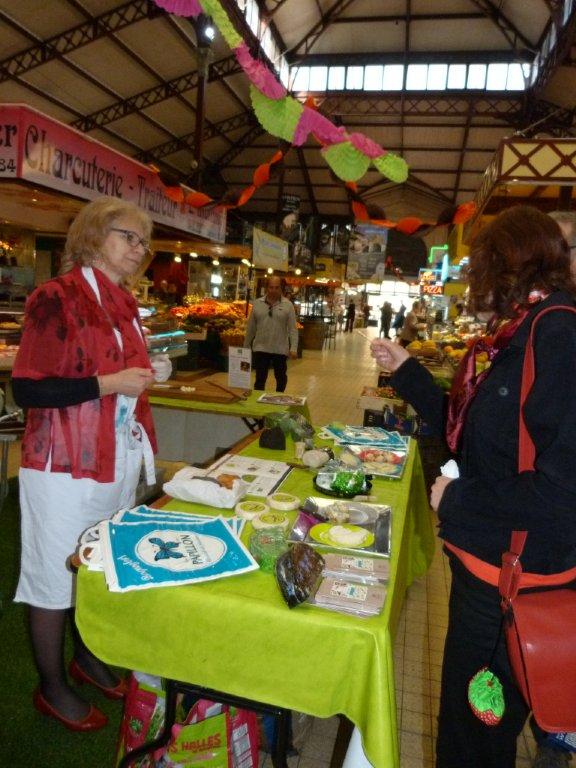 halles_narbonne_animation_fromages_haloir_laine_gandolf_oules_papillon_bergers_du_larzac_aligot_aveyronnais-22-04-16-04