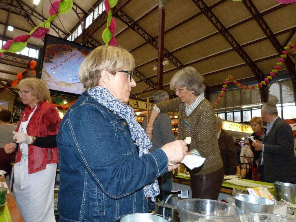 halles_narbonne_animation_fromages_haloir_laine_gandolf_oules_papillon_bergers_du_larzac_aligot_aveyronnais-22-04-16-44
