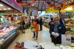 halles_narbonne_animation_fromages_haloir_laine_gandolf_oules_papillon_bergers_du_larzac_aligot_aveyronnais-22-04-16-20