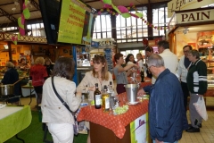 halles_narbonne_animation_fromages_haloir_laine_gandolf_oules_papillon_bergers_du_larzac_aligot_aveyronnais-22-04-16-30