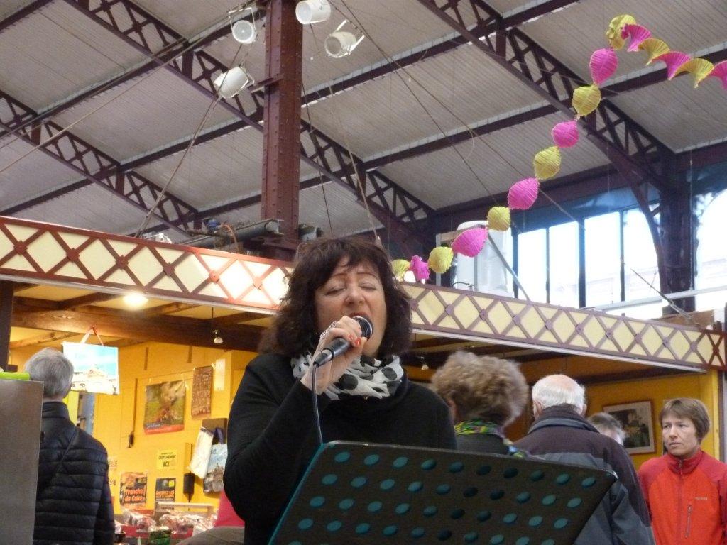 halles_narbonne_animation_fromages_haloir_laine_gandolf_oules_combebelle_les_chamoises_grillotins_chevre-22-04-16-06