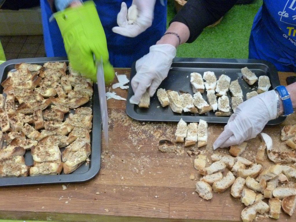 halles_narbonne_animation_fromages_haloir_laine_gandolf_oules_combebelle_les_chamoises_grillotins_chevre-22-04-16-25