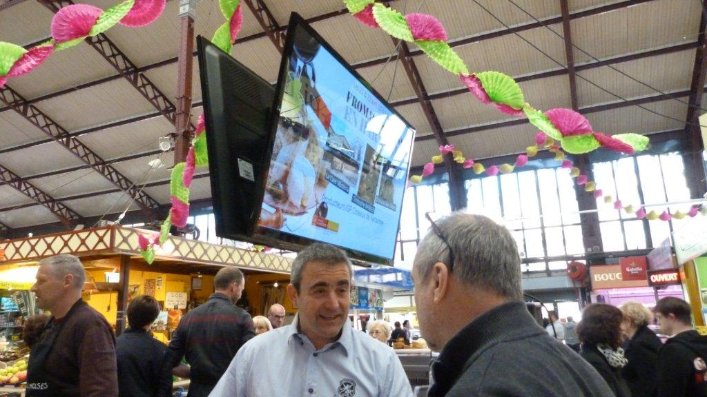 halles_narbonne_animation_fromages_haloir_laine_gandolf_oules_combebelle_les_chamoises_grillotins_chevre-22-04-16-28