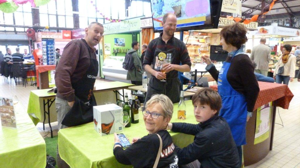 halles_narbonne_animation_fromages_haloir_laine_gandolf_oules_combebelle_les_chamoises_grillotins_chevre-22-04-16-35