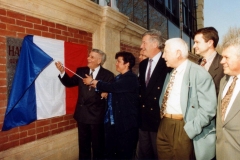 les halles inaugurees par le Maire Me Hubert MOULY