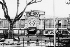 Facade exterieure halles de Narbonne XXeme siecle annees 80