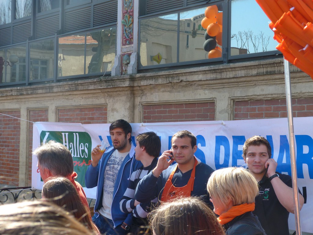 rcnm_beziers__accueil_supporters_vismavie_commercants_halles_narbonne_2012-32