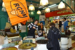 rcnm_beziers__accueil_supporters_vismavie_commercants_halles_narbonne_2012-06