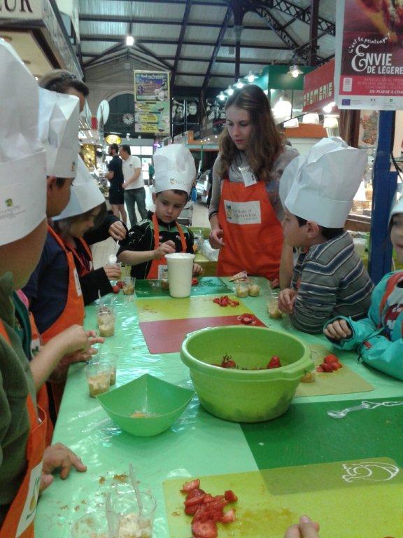 halles_narbonne_interfel_fruits_legumes_enfants_ecole_arago_27-28_mai_2014-16