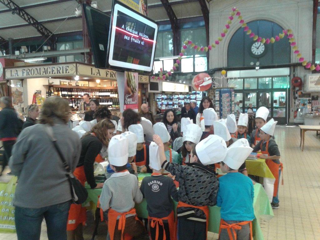 halles_narbonne_interfel_fruits_legumes_enfants_ecole_arago_27-28_mai_2014-39