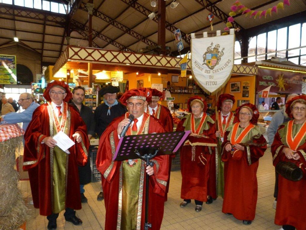 halles_narbonne_tout_un_fromage_aveyronnais_aop_fitou_confrerie_la_mesnie_roquefort_papillon_societe_fourme_d_ambert_bergers_larzac_23_mai_2014-18