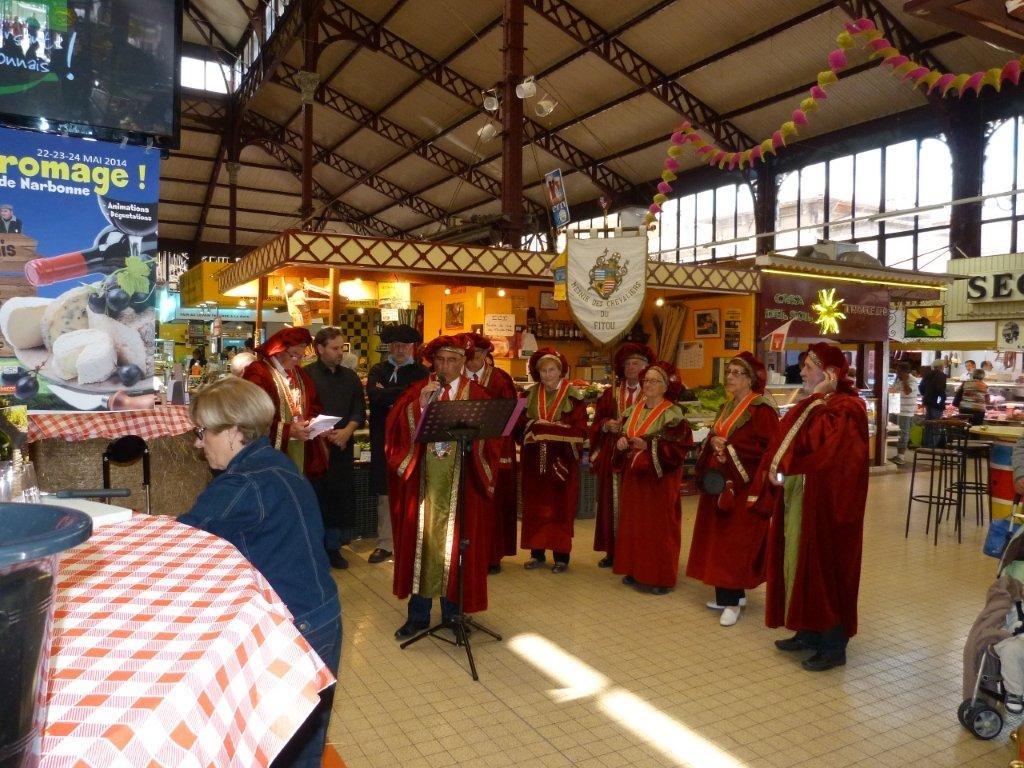 halles_narbonne_tout_un_fromage_aveyronnais_aop_fitou_confrerie_la_mesnie_roquefort_papillon_societe_fourme_d_ambert_bergers_larzac_23_mai_2014-22