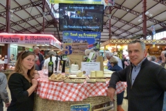 halles_narbonne_tout_un_fromage_aveyronnais_aop_fitou_confrerie_la_mesnie_roquefort_papillon_societe_fourme_d_ambert_bergers_larzac_23_mai_2014-06