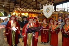 halles_narbonne_tout_un_fromage_aveyronnais_aop_fitou_confrerie_la_mesnie_roquefort_papillon_societe_fourme_d_ambert_bergers_larzac_23_mai_2014-18