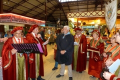 halles_narbonne_tout_un_fromage_aveyronnais_aop_fitou_confrerie_la_mesnie_roquefort_papillon_societe_fourme_d_ambert_bergers_larzac_23_mai_2014-32