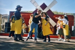 Halles_Narbonne_2004_-_Carnaval_(32)