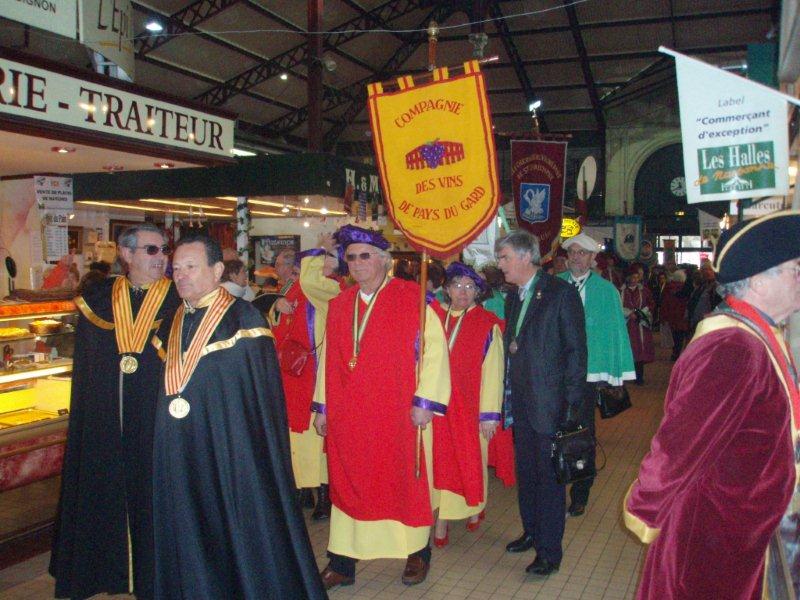 Halles_Narbonne_-_Cure_jus_de_raisin_&_Confreries_2008_(10)