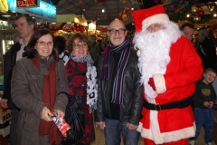 Pere_Noel_Halles_dim_17_041