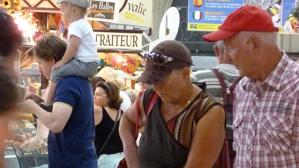 Produits_halles_narbonne_ambiance_allee_2