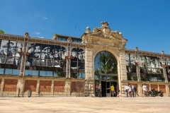 accueil_facade_halles_de_narbonne-2