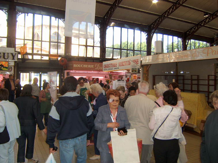 Halles_de_Narbonne_-jevais_aux_Halles_+_Cabas_victor_2006_(3)
