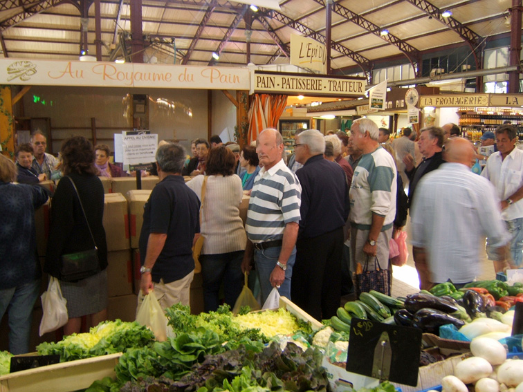 Halles_de_Narbonne_-jevais_aux_Halles_+_Cabas_victor_2006_(5)