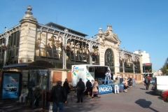 Halles_de_Narbonne_-printemps_commerce_2006_(2)