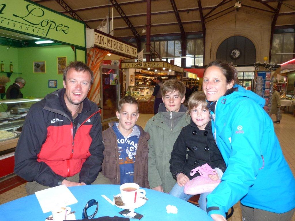 tour_de_france_a_pied_halles_narbonne_laurent-granier_aurelie_derreumaux_17-04-2012_3