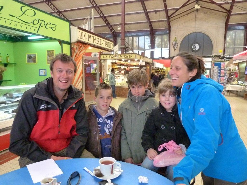 tour_de_france_a_pied_halles_narbonne_laurent-granier_aurelie_derreumaux_17-04-2012_4