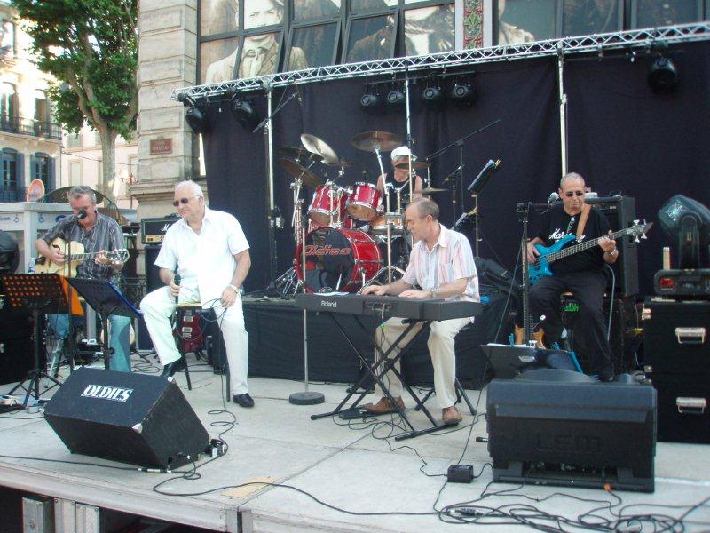 Halles_de_Narbonne_-_Fete_de_la_Musique_2008_(3)