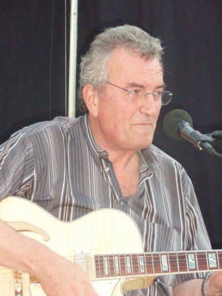 Halles_de_Narbonne_-_Fete_de_la_Musique_2008_(4)