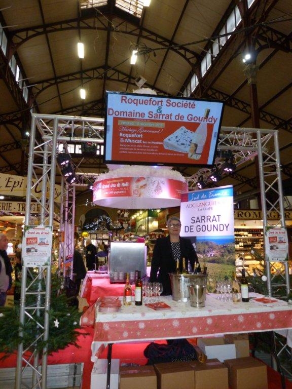 halles_narbonne_noel_animation_roquefort_societe_baragnaudes_sarrat_de_goundy_muscat_jolie_mome_planteur_2016-15