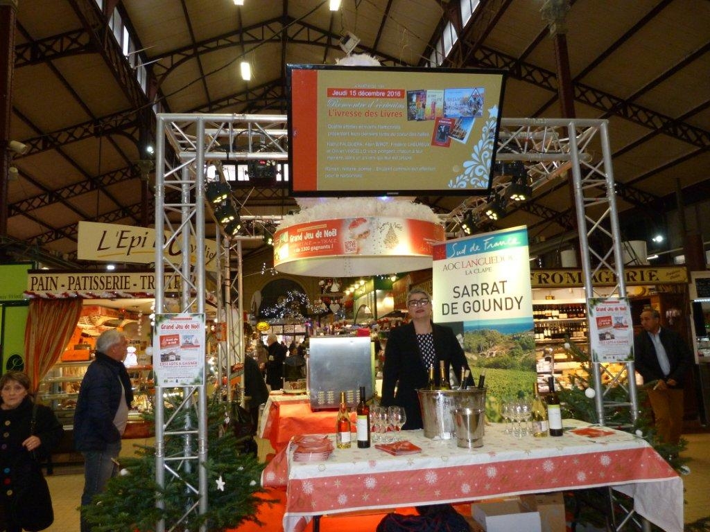 halles_narbonne_noel_animation_roquefort_societe_baragnaudes_sarrat_de_goundy_muscat_jolie_mome_planteur_2016-16