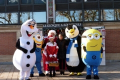 halles_narbonne_noel_animation_pere_noel_mascottes_parade_banda_2016-02