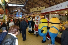 halles_narbonne_noel_animation_pere_noel_mascottes_parade_banda_2016-08