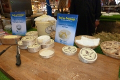 halles_narbonne_animation_fromage_isigny_camembert_beurre-20