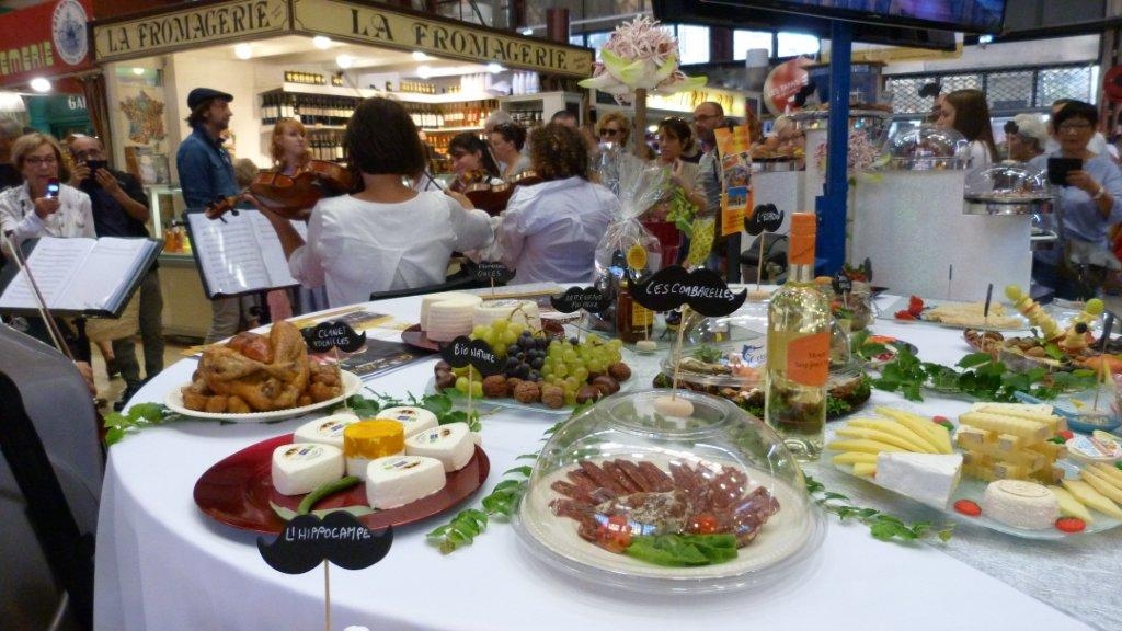 halles_narbonne_fete_de_la_gastronomie_gastronomissimes_buffet_violons_quatuor_en_cevennes_24-09-2017-02