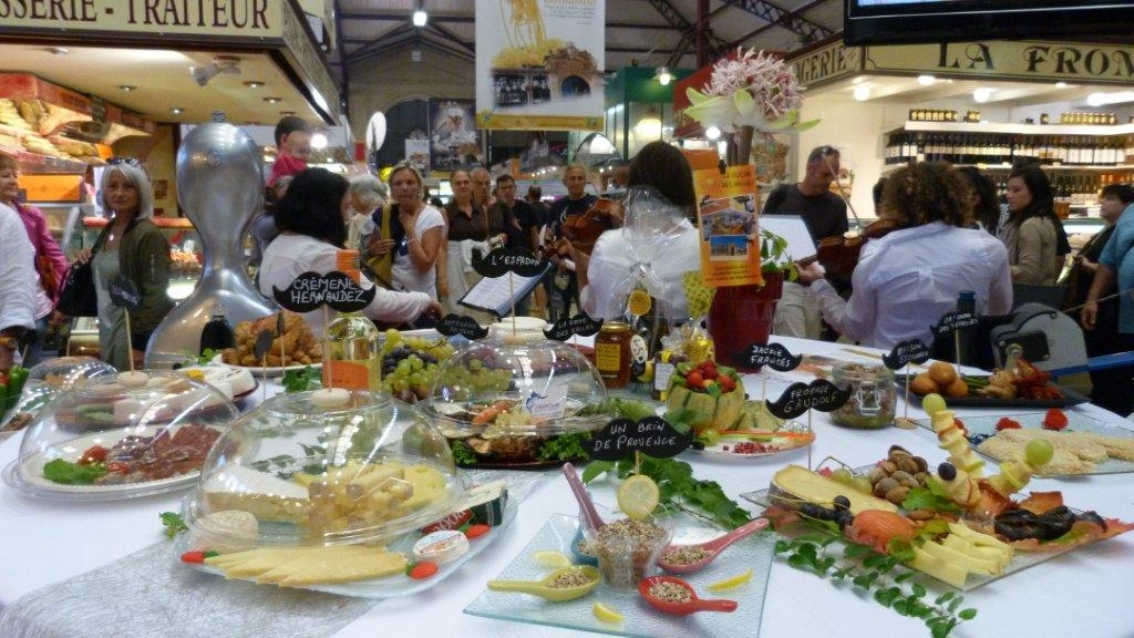halles_narbonne_fete_de_la_gastronomie_gastronomissimes_buffet_violons_quatuor_en_cevennes_24-09-2017-15