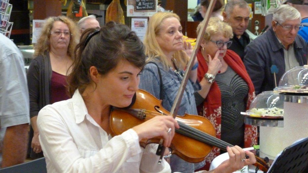 halles_narbonne_fete_de_la_gastronomie_gastronomissimes_buffet_violons_quatuor_en_cevennes_24-09-2017-33