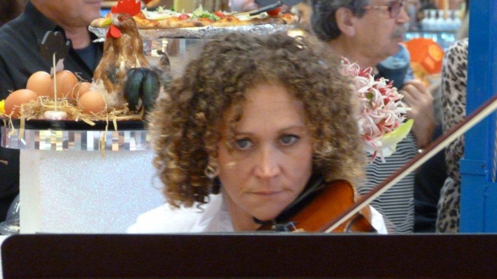 halles_narbonne_fete_de_la_gastronomie_gastronomissimes_buffet_violons_quatuor_en_cevennes_24-09-2017-35