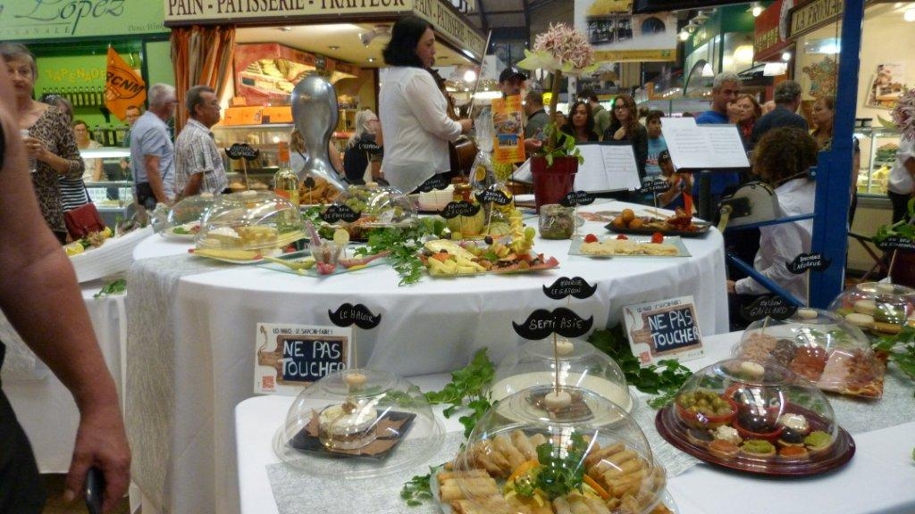 halles_narbonne_fete_de_la_gastronomie_gastronomissimes_buffet_violons_quatuor_en_cevennes_24-09-2017-41