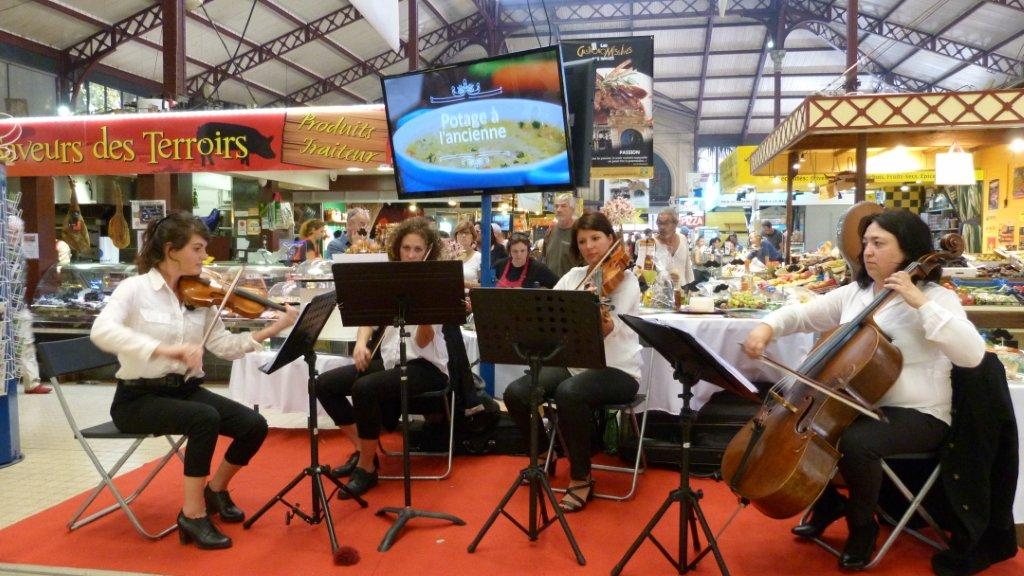 halles_narbonne_fete_de_la_gastronomie_gastronomissimes_buffet_violons_quatuor_en_cevennes_24-09-2017-64
