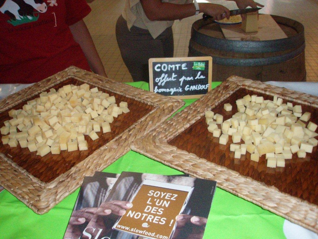 Halles narbonne journee slow food produits laitiers 2008 (3)