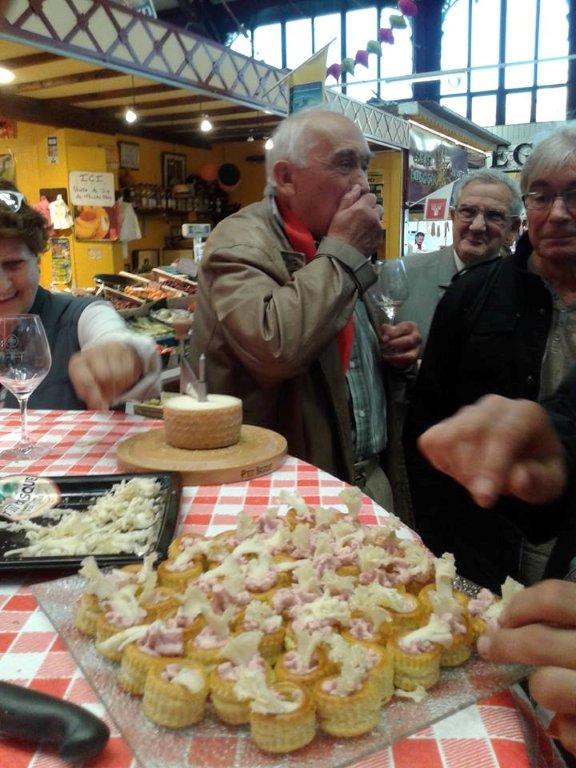 halles_narbonne_tout_un_fromage_cercle_occitan_la_clape_consulat_septimanie_24_mai_2014-02
